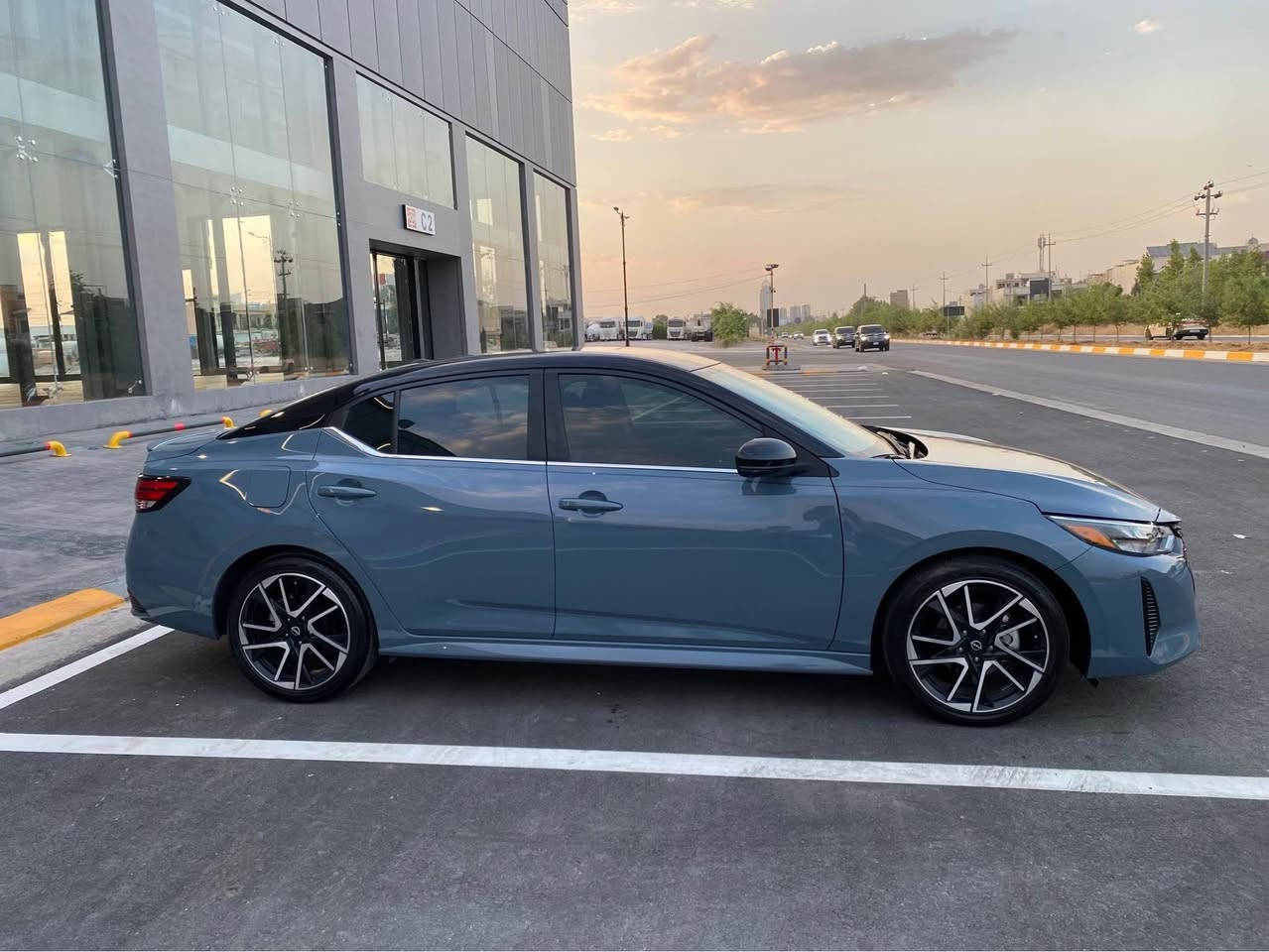 Nissan sentra 2025 SR
6 000 mil
جاملغی سبوغە لەگەل کەمێک بۆنیت داخیلی بەشەرت قنجی نیە 
Price : 14900$
Mobil :*********** أربيل, العراق
