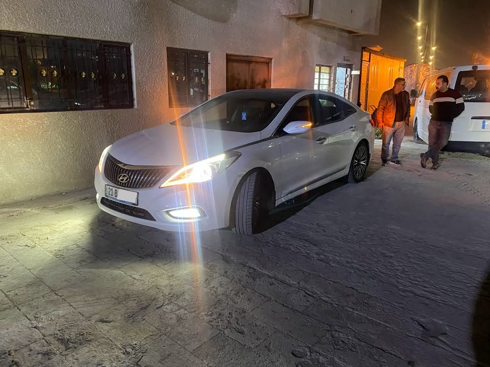 السلام عليكم
للبيع او مراوس حسب القناعة
هونداي ازيرا خليجي فول مواصفات محرك 3000 دوش المرغوب

السيارة بدون حادث وانما صبغ ربع بنيد نتيجة تقشير صبغ ومخليله فابلون وبيها شخوط بسيطة بالهلال الخلفي الايمن

تبريد قطعتين ثلج - صدر كامل جديد - باتري جديد - تحكم استيرن فول - دواخل لون قرميدي - كشنات تدفئة - تحكم كشنات كامل - ستيرن كهربائي - بانوراما وسلايد روف - بصمه أبواب ذكي - مري شفط - ترحيب أبواب مري اشاير - تثبيت سرعه - حساسات خلفي - بصمة جنطة - مانع انزلاق - ويل مال كادينزا - منظومة لايت زنون - بردات بلاديه عدد3 - اشاير بل مري - مدخل AUX + USB

السيارة باسمي تحويل مباشر

السعر 120 

***********  واتساب او اتصال

المكان :- بغداد - الكاظمية
