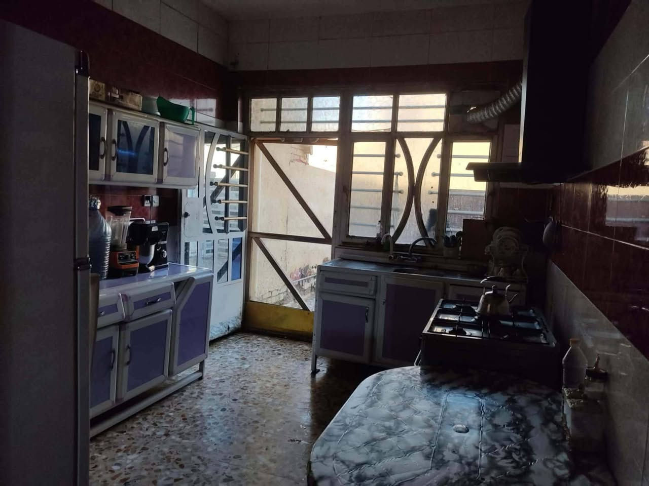 بيت للبيع
١٥٠ متر واجه ٧ ونص نزال ٢٠ البيت طابق واحد كامل من كلشي بناء طابوك ب٢٠١٥ شهداء ابو غريب من يم السريع مدخل الريان قريب جدا عالسريع
***********
