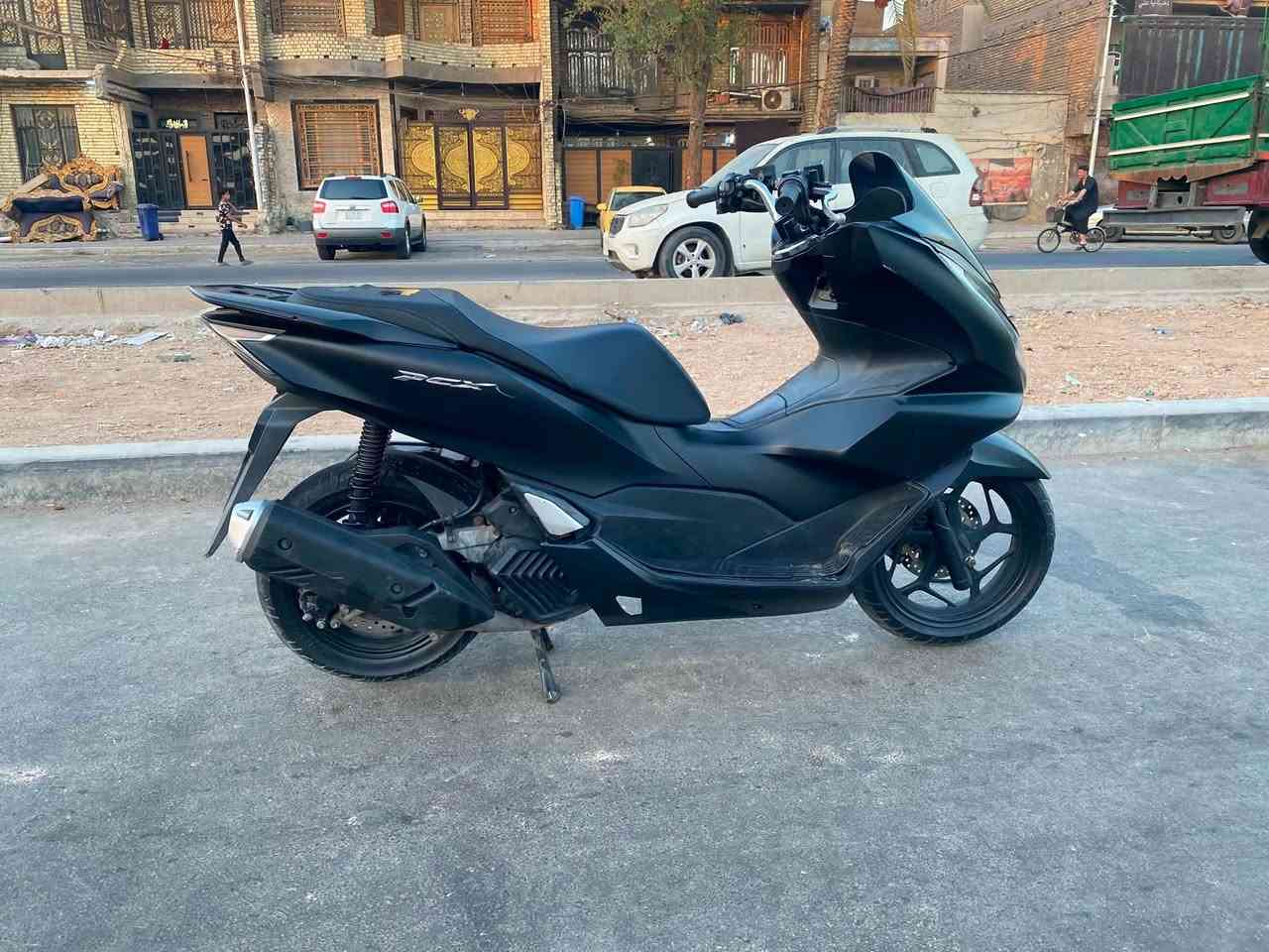 سلام عليكم pcx جيل الرابع ✅
مكفوله كفاله عامه كفر ومكينه 
وارد كوري ✅
ماشيه 21 دراجه جديده 
شلعه ومعدل مابيها نقص ابد ✅
حساس زدحام حساس ستان 
السعر ١٦$ ورقه ✅
عنواني بغداد العبيدي شارع عشرين ✅
***********
