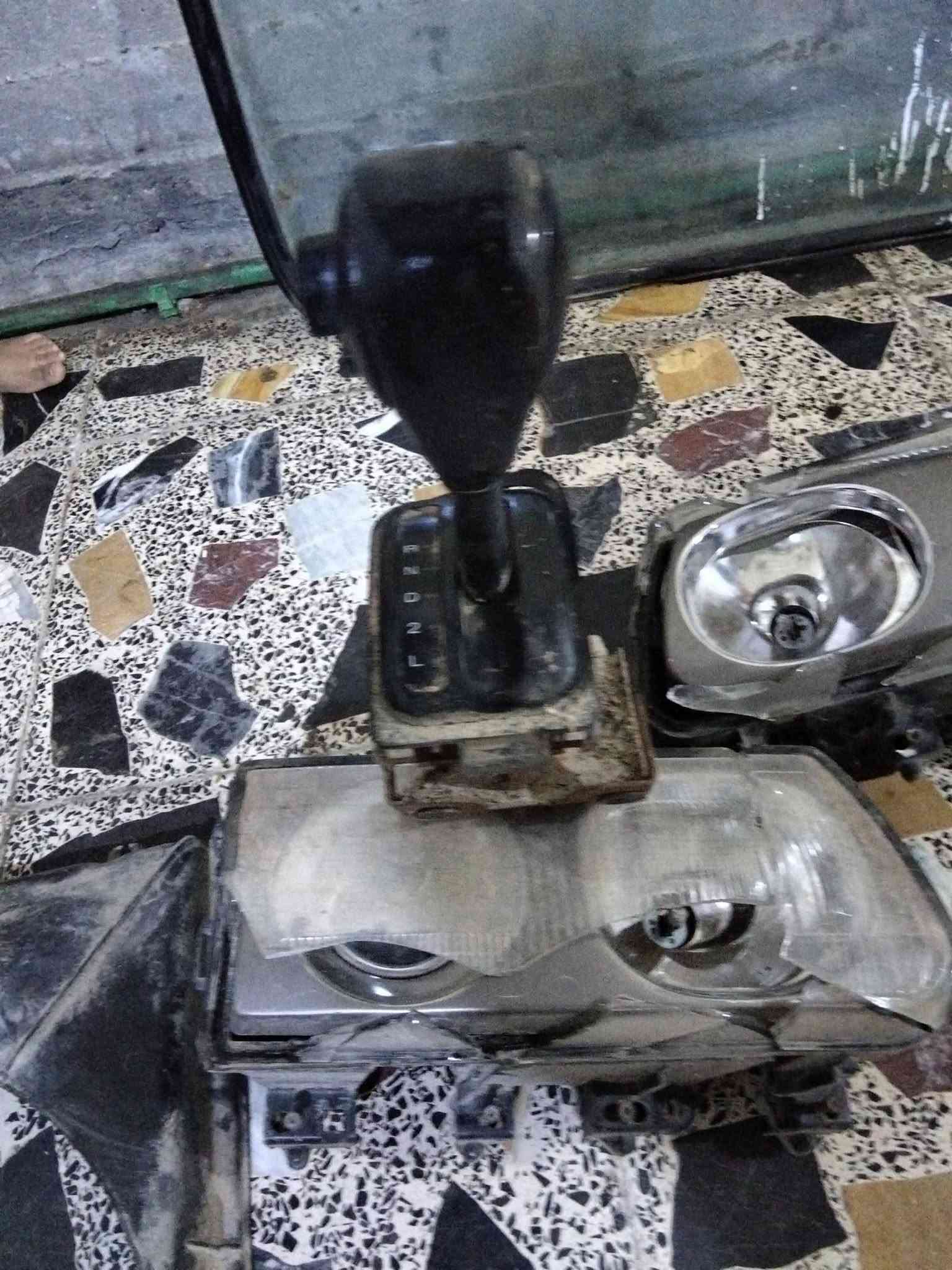 سلام عليكم عندي أغراض ميستوبيشيL300 باص ماصدات شغالات بس جام مكسور وعصا كير وحاظنه وجامه ومسجلات شغالات مال نيسان ومال سوناته مكاني بغداد للستفسار ***********
