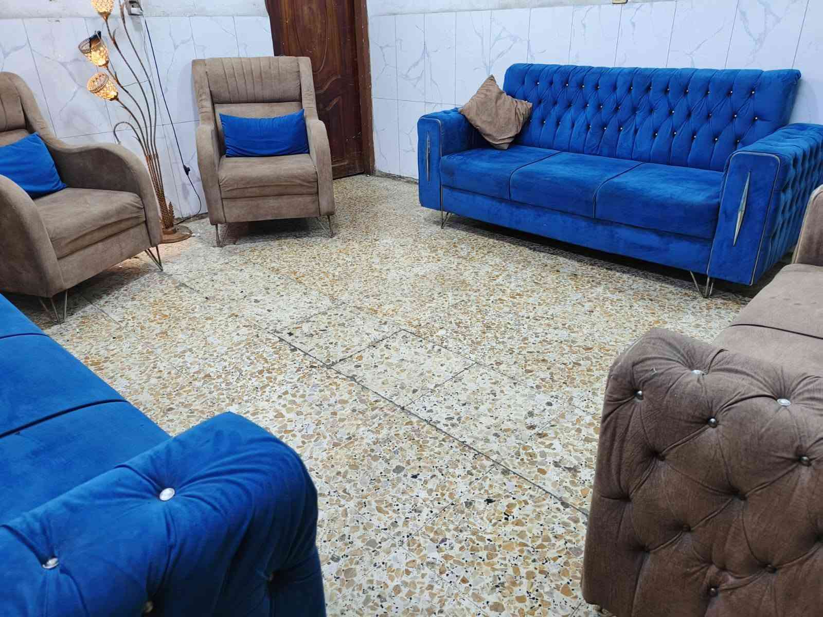 سلام عليكم عندي تخم عشر مقاعد تكمه تزكام مابي اي ضرر نضافه ٨٠ سعره ٢٨٠ هذه رقمي *********** مكان منصور الوشاش يوجد توصيل داخل بغداد بكروه 
@إشارة
