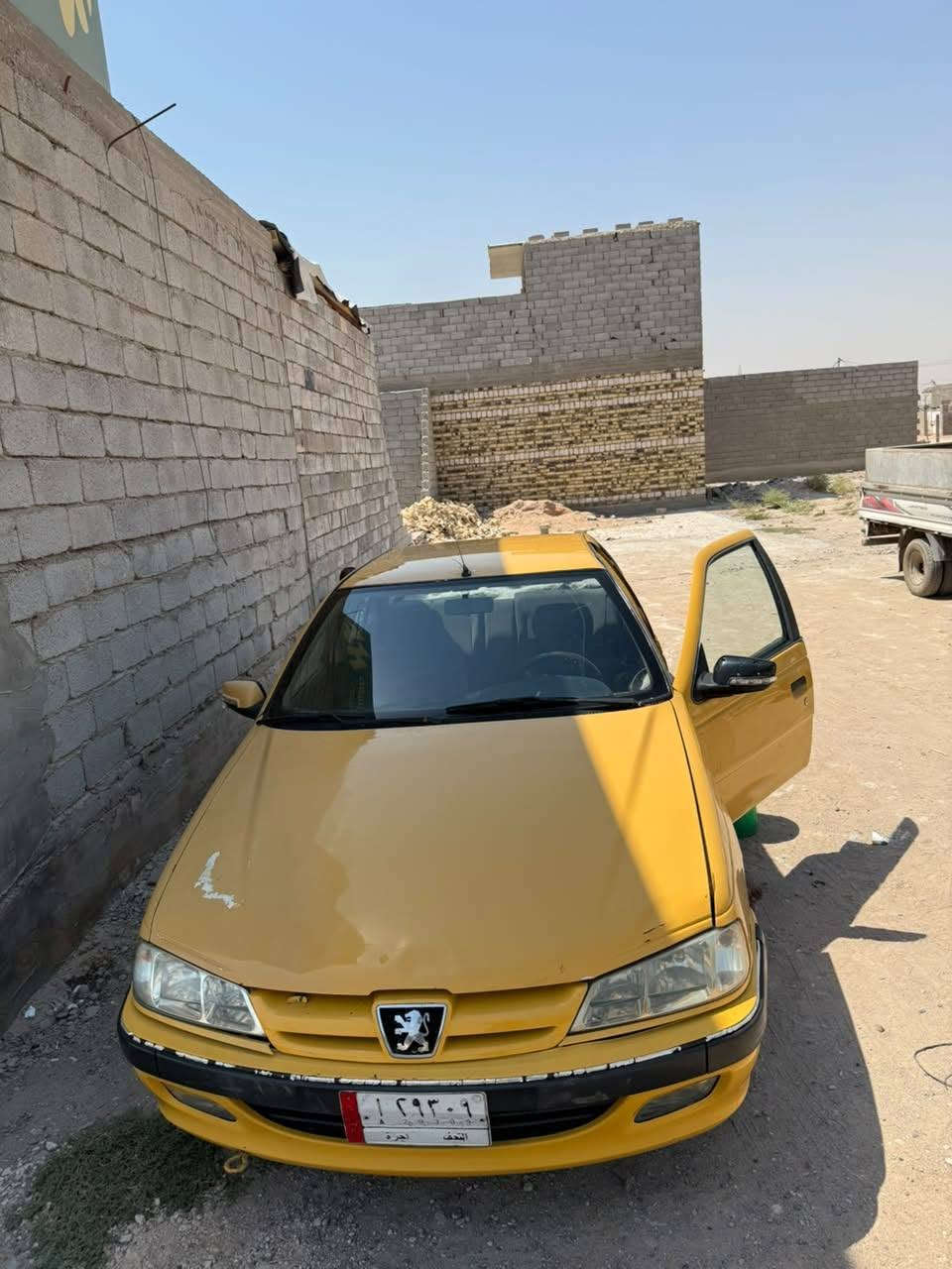 بيجو بارص موديل ٢٠١٥جاملغ مبدل صوب اليمنه تخم تاير تبريد شغال مكينه وكير عل شرط مكان نجف مكلف بل نشرنتصال عل رقم *********** سعرها ٢٨ رقم نجف سنويه لل ٢٩
