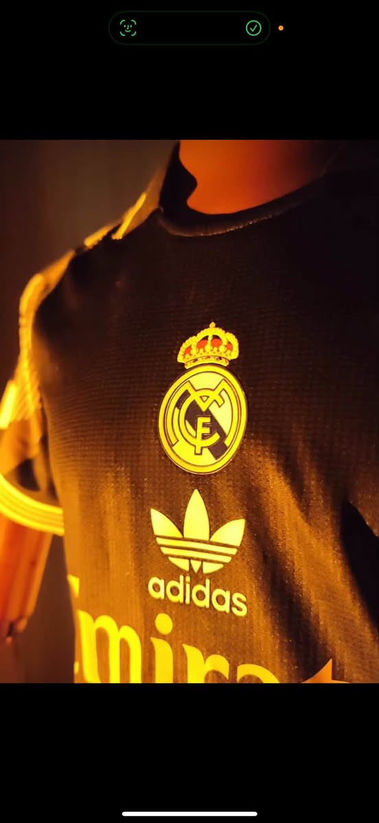 قميص ريال مدريد - الاصلي
للي يحب الستايل الكروي الفخم
* بجودة مميزة وتفاصيل مرتبة
§ السعر: 25 ألف فقطط ا❤️‍🔥
التوصيل مجاناً لجميع المحافظات .
لطلب راسلنا خاص او على الرقم ***********
الكمية محدودة - لا تفوّت العرض!
