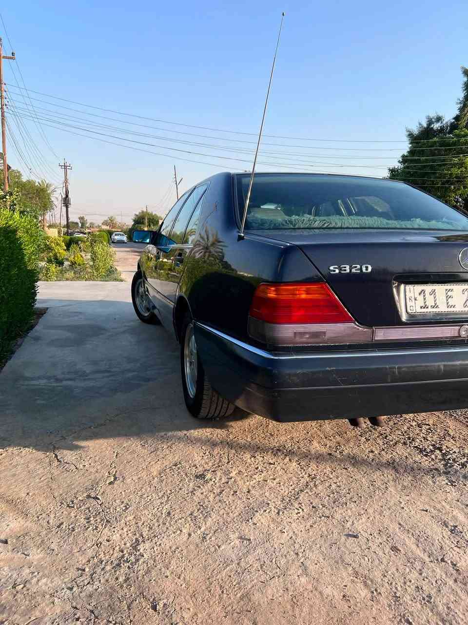 للبيع مارسيدس شبح 320s
الموديل:1996 محرك خراطيم 6 سلندر كير 4 ديڤور وارد ياباني سيارة رقم انكليزي بسمي السيارة بلاديه جاهزه كشنات جلد كهربائيات مري شفط تخم تاير جديد 
السعر75 ورقه او بيه مجال بسيط 
‎للاستفسار:***********
