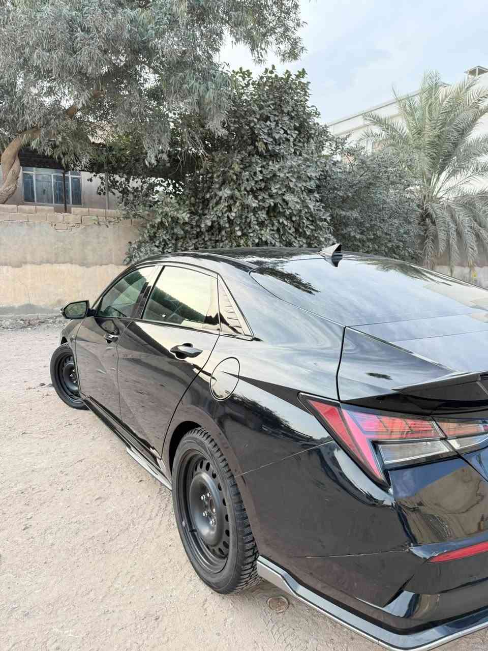 سلام عليكم سياره النتره N line فول مواصفات وارد كندي 2024 ماشيه 60 الف حادثه موضحه بمنشور. بدون يرباك فول موصفه كشن حار بارد تحديد مسار محرك 1600تييربو  المكان بصره قبله
السعر 160 $ وبيه مجال حك جيه الرقم ***********

نص مكتوب في الصور:
- PLC Auction
- *US$ USD 3,700,..
- عرض... Used Black Sedan Hyundai Elantra 2024 from Canada, المزيد lot: 12247791, VIN: KMHLR4DF6RU827351, Automatic, * راجع الموقع الإلكتروني لمعرفة آخر الأسعار ومدى التوفر. قد تكون الصور محمية بموجب حقوق النشر. مزيد من المعلومات
- حفظ
- مشاركة
- ...MHLR4DF6RU827351 Hyundai Ela
- kmhlr4df6ru827351Q