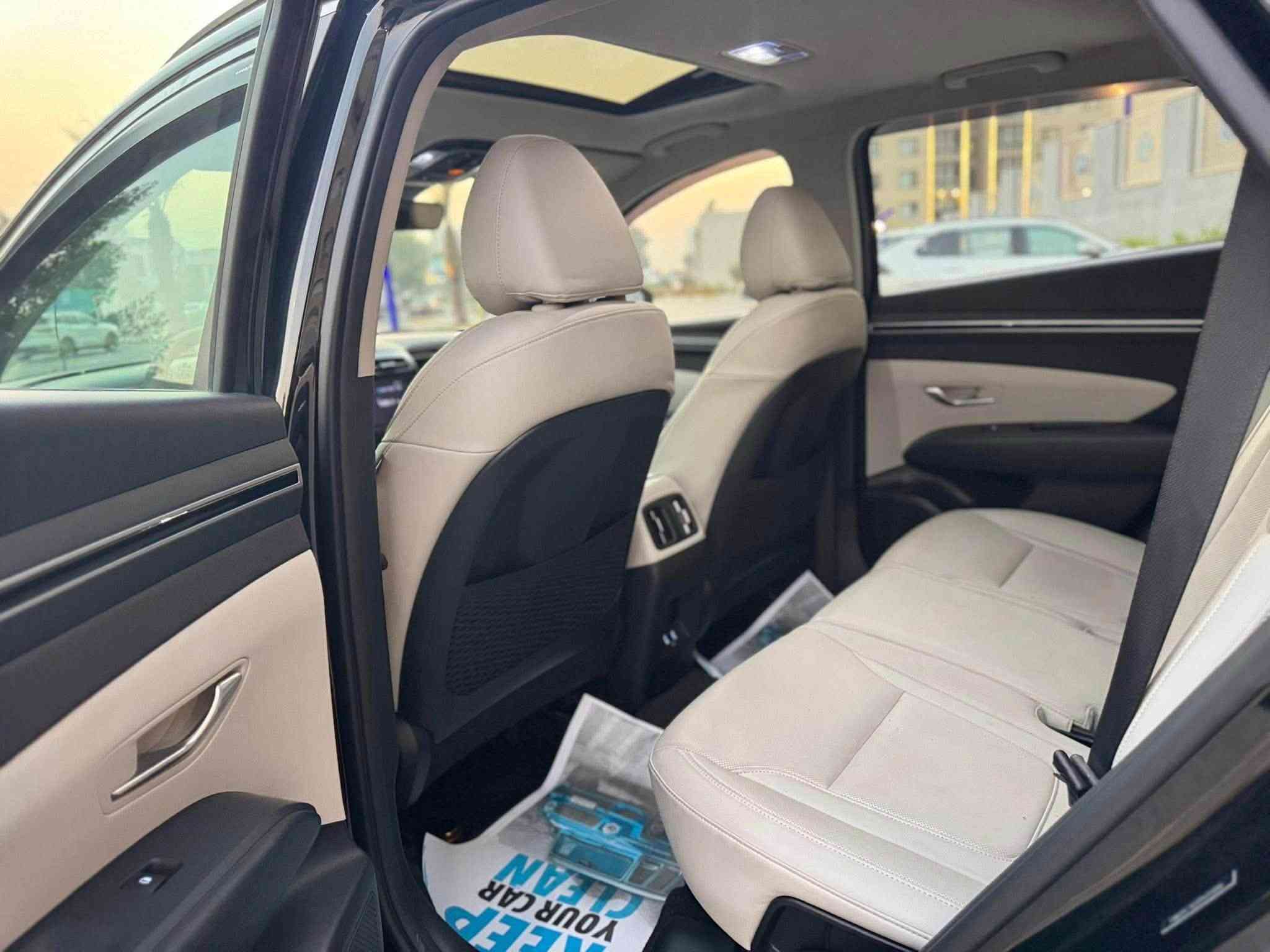 📢📢📢📢📢Hyundai Tucson 📢📢📢
هونداي توكسان محرك بانزين.مواصفات.موديل 2023
السيارة شاصي .و لغد  ودواخل كفاله

1-محرك2500
2-حساسات أمامية وخلفية وجانبيه.
3-رادار أمامي وجانبي وخلفي ونقط
4-كشنات جلد بيجي ملكي 

5-تدفئة كشنات أمامية وستيرن تدفئة 
6-فتحه سلايد 
4-7فور ويل

8-لايتات عدسات تختلف عن العادي

9-صندوق كهرباء ومن تقترب منه يفتح أوتو.. 

10-لون أسود —صور الحادث بلمنشور

11-سستم صوت Bose 

12-أوتو هولد
13 -مساعدة النزول من المنحدرات 

14-شاحن تليفون واير ليس 

15-بدون أيرباك بلادي

16-أوتوستوب 

17-أنارة مخفيه بلدشبول والبيبان

18-شحن تايب سي -دخول ذكي واناره ترحيب 
19-تشغيل عن بعد
20-أربعه انظمه قيادة 

21-ويل كب نجمة حجم19

22-شاشةكبيرة أبل كار بلي.وأندرويدأوتو 

وكوومة بيها بعد مواصفات السيارة  للأستفسار تلفون أوواتساب (***********)

