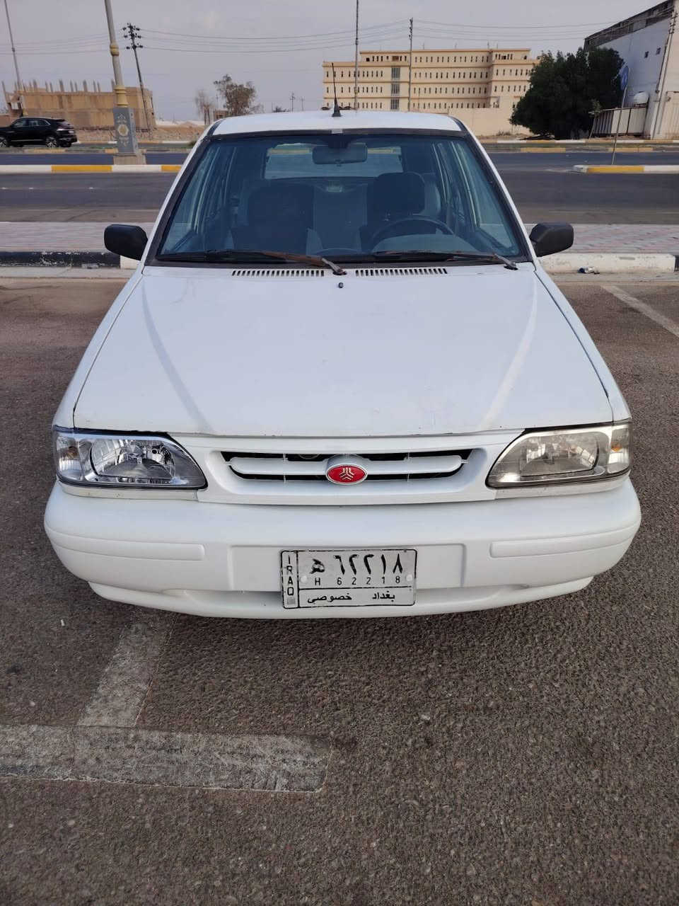 السلام عليكم حبايب سايبا موديل ٢٠١١ رقم بغداد تحويل مباشر مكينه حداديه كفاله شواصي براكيتات على وضع الشركه وتبريد ثلج وتخم تاير جديد بيها بس رابع يفلت سياره مال جناي للأستفسار *********** مكاني كربلاء
