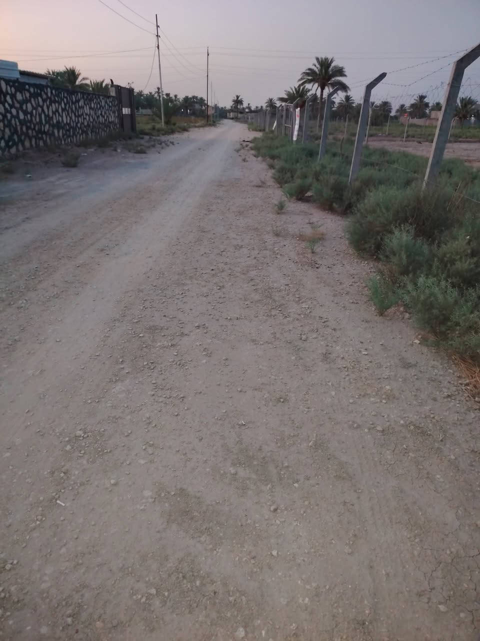 سلام عليكم هيكل البيع المساحه الكلية الف متر قريب نبي الله أيوب قريب جامعه بابل ***********
مي كهرباء مدرسه خدمات كامله شارع مال الموقع سبيس شارع ريسي مال نجف 500.متر
