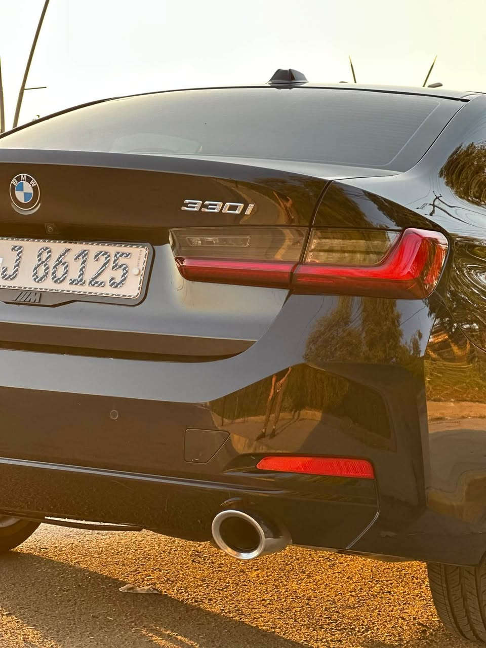 السلام عليكم
BMW 330i 2024 
بدون حادث السياره كليين 
فقط الدعاميه الخلفية مضروبة وواكعه من مكانها السياره فول
رادار خلفي امامي جانبي 
تحكم كشنات السايق و النفر تبريد منفصل امامي خلفي
مري شفط صندوق شفط 
فتحة سقف و بقية المواصفات معروفه مالBM  
كفاله من كلشي كير مكينه وصدر بشرط
مكان السياره موصل السياره استيراد جديد مال ذوي الشهداء بقالها سنة وشهرين تتحول اسويلك بيها وكاله عامه مطلقة لي ما تعبر هاي المده 
للتواصل *********** واتساب 
السعر 350 ورقه بيها مجال بسيط
