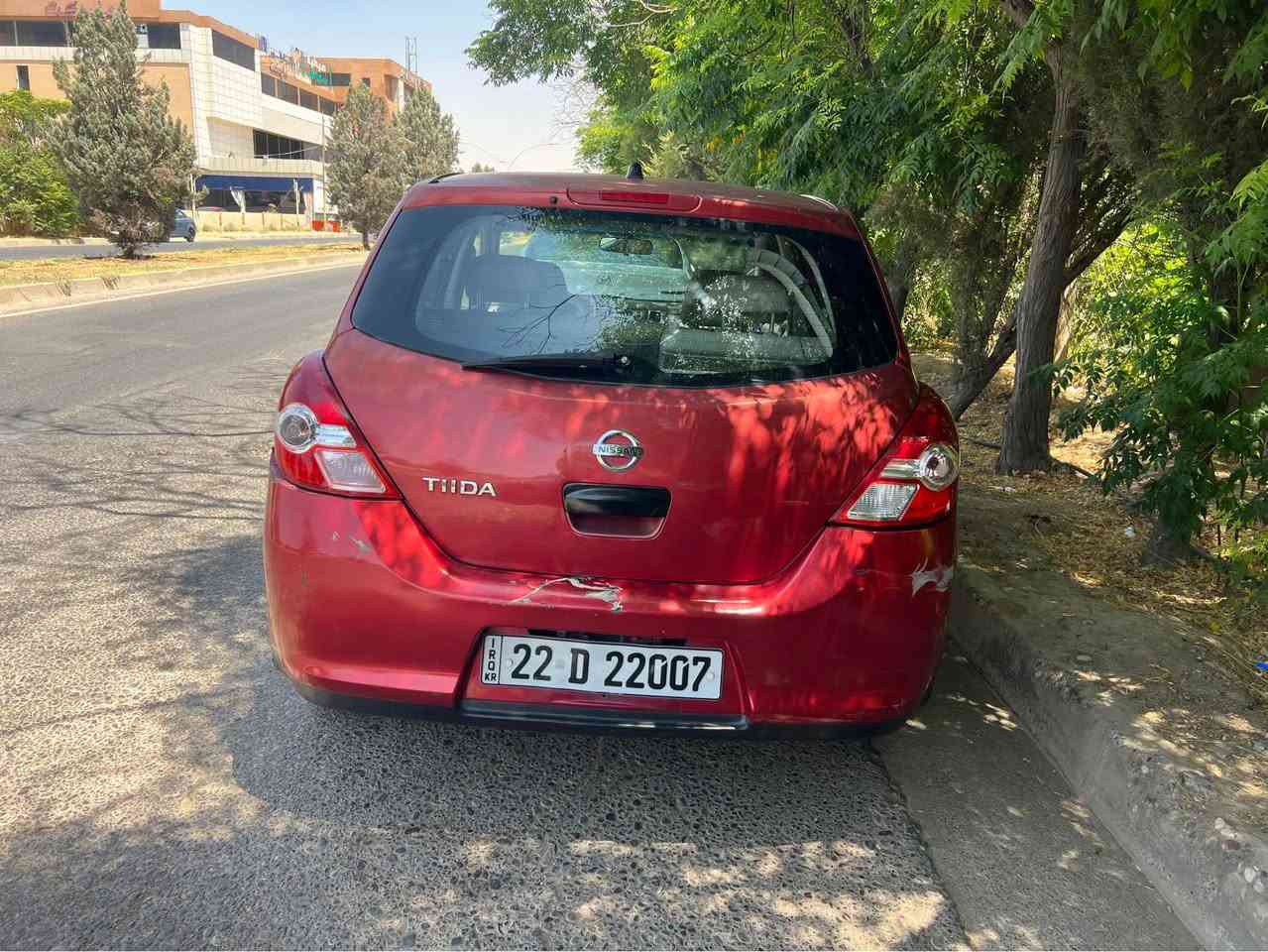 نیسان تیدا ٢٠١٠ 
یەک پارچە بۆیاخ تەنها دەرگای سەکن 
کاڵبونەوەی هەیە 
پێش و پشت کەپس 
٢٠٠ هەزار رۆیشتوە 
ناو زەررد کوشن زەرد نیو جلد 
تەبرید گێر مەکینە هەمووی بە شەرت ٤ تایەی نوێ پاتری نوێ 
زۆر زۆر بێ مەسرەف و خاوینە 
هەموو شتی بە شەرت 
رەقەمی نوێیە سەنەوی سالیکە بە سەرچوە
نرخی ٨٣ و معامالە  
ناونیشان هەولێر 
*********** واتس ئەپ 
٠ أربيل, العراق
