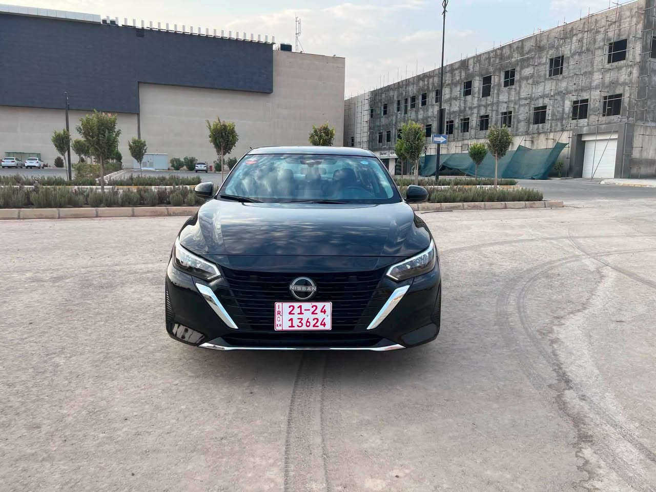 سنترا موديل 2024 SV 
ماشي ٣٤ الف
جاملغ و بونيد صبغ  ـ بدون دواخل 
يترقم اربيل 
سعر ١٢٥ 
***********
