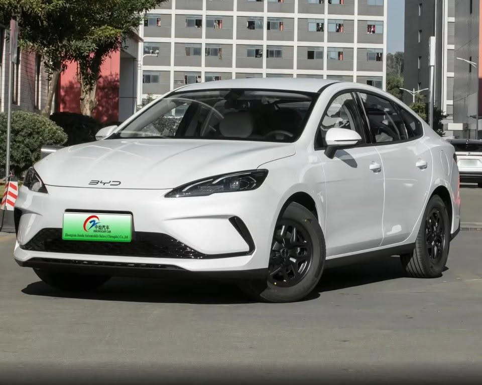 بي واي دي سيل فايف لون ابيض
ماشيه 5000 HEV

السياة بصمة والكارت والشاحنة الاصلية السيارة خير من الله قطعتين تبريد هندبريك اوتو وحساسات خلفية توقف ذاتي اوتو استوب 4 انضمة قيادة وشاشتها كاملة مع التطبيقات ويز وراديو العراق ويوتويب 

السياره كفاله عامة

السيارة حرة رقم بغداد بأسمي تحويل مباشر

ويه شاحنتها الاصلية والفوم والجنكال والمثلث الفسفوري واليلك ممفتوحات بجيسهن وبعدها بدهن الشركة اخت الزيرو مماشية من البيت للشغل من الشغل للبيت وشكل البورش

مكاني النجف شارع الزهور

سعر السياره : 20 مليون قفل 

للاتصال او واتساب : ***********
