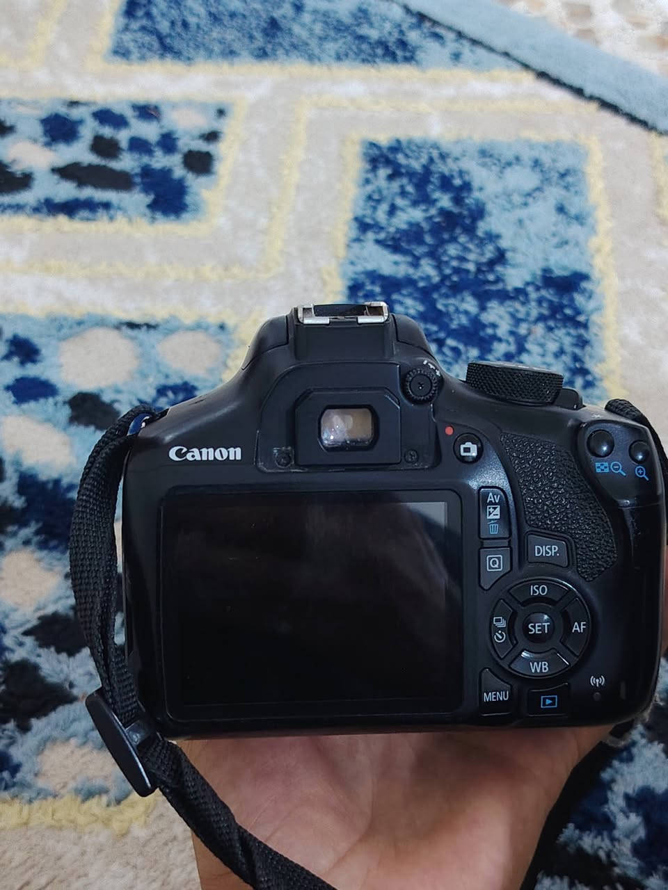 اسلام عليكم كامره كانون للبيع سعر 250وبيها مجال الكامره شغاله وفول بل تصوير مكان نجف الاستفسار خاص. او تصال ***********
