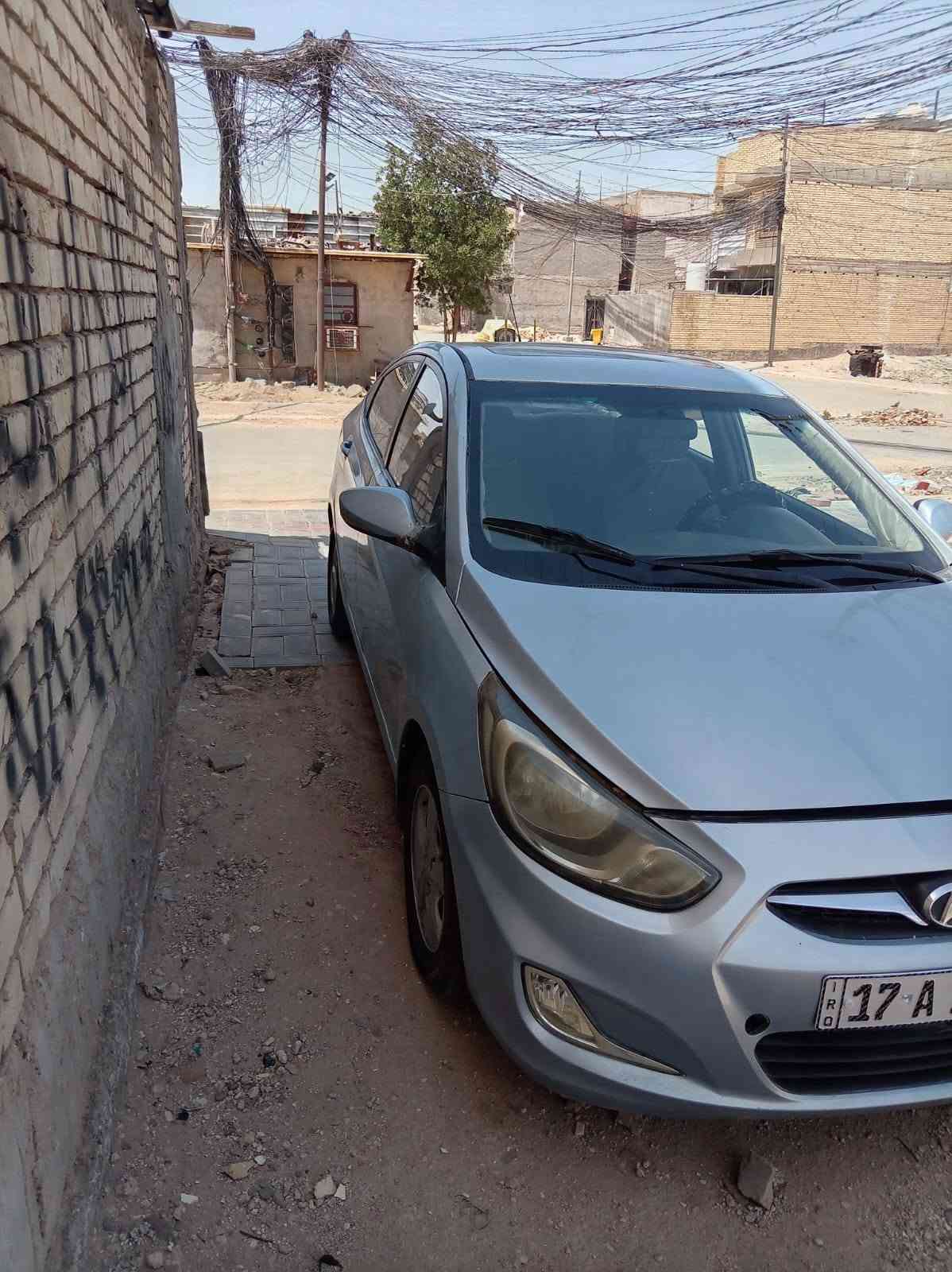 السلام عليكم اكسنت 2014 رقم مثنى 
مكفوله من الحادث فقط طخه بسيطه ب الجاملغ الخلفي سياره نضيفه جدا استعمال قليل بيها رشات اثر جراد اثر جراد اثر جراد 
مكينه 1600 المرغوب  كير 4نمر  سياره متصرف عليها ربع   فتحه ب القماره مكان السياره كربلاء 
متواجد للاستفسار اتصال  واتساب ***********
السعر 75 وبيه مجال جدا بسيط
