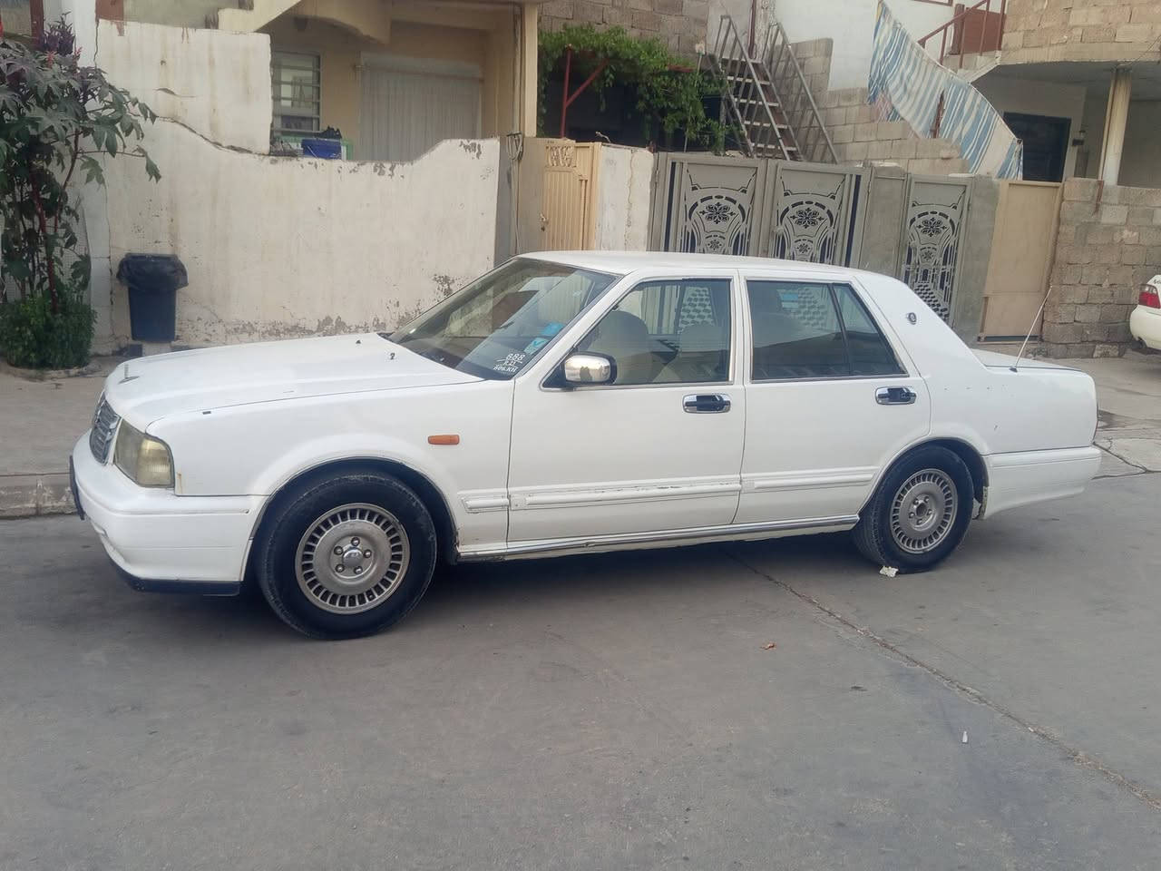 نرخ   27  گە ڵاو  مە عامە لە  ناونیشان سلێمانی
سدریک   مۆدێل    2001  ڕە قم    سلێمانی

ته حویل    وە کالە    غە رامە   بە شە رت  

سە نە وی  تا    2030   تازە یە بە شە رت

گێڕ  مە کینە  کارە بای بە شە رتی  10 فیتەر

لێدراوی  نییە    بڕاوە   و     موس  بە شە رت

کامل  بۆیاخە   لە سە ر  ساغی  کامل  گێچ و

برێک و  شاشە   ئایپات و   تازە پێشی داگیراوە

نرخ   27  گە ڵاو  مە عامە لە  گۆڕینە وە ناکە م

***********   واتسئاپ
