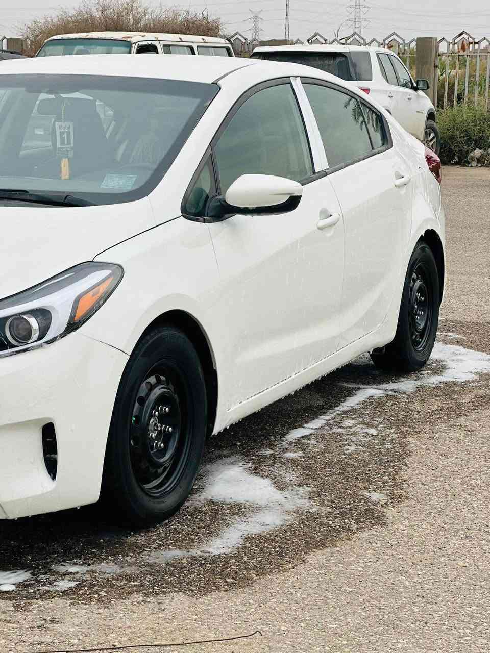 السلام عليكم 
السيارة فورتي مديل 2018 
بيها ضربات بس مابيها ضربة بچم والسيارة بأسمي رقم بغداد
الرقم: ***********
العنوان: البصرة
السعر 110 وبيها مجال البصرة, العراق
