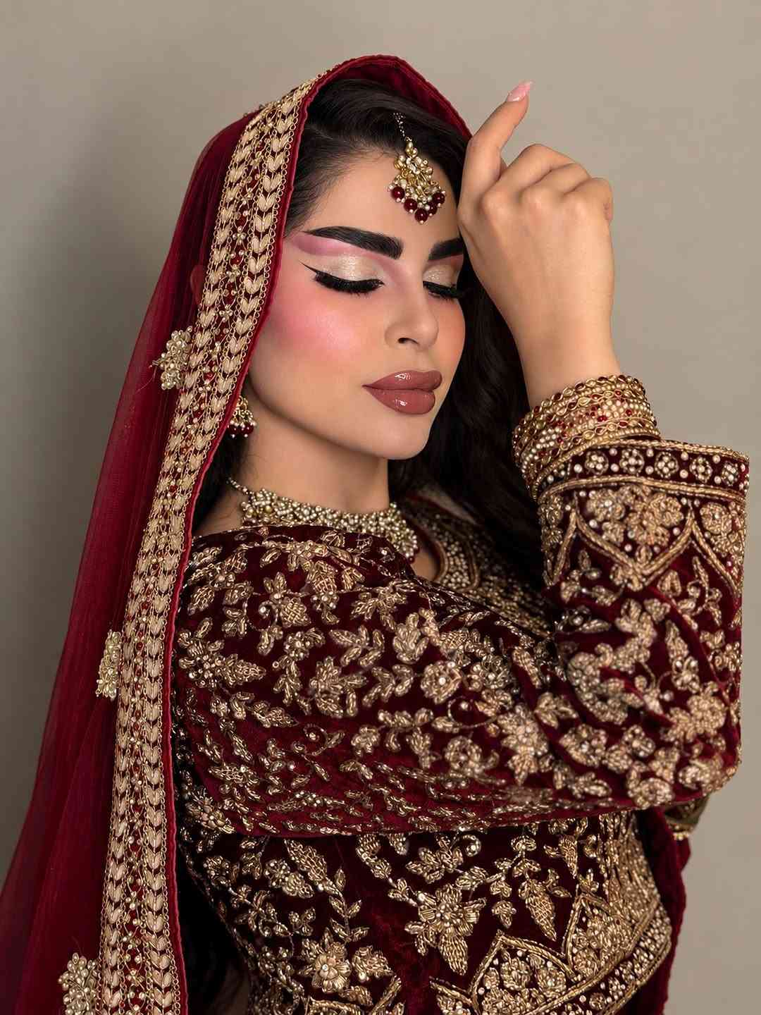 كاشاني بيوتي • مكياج ملكي • شارع الحزام الاخضر