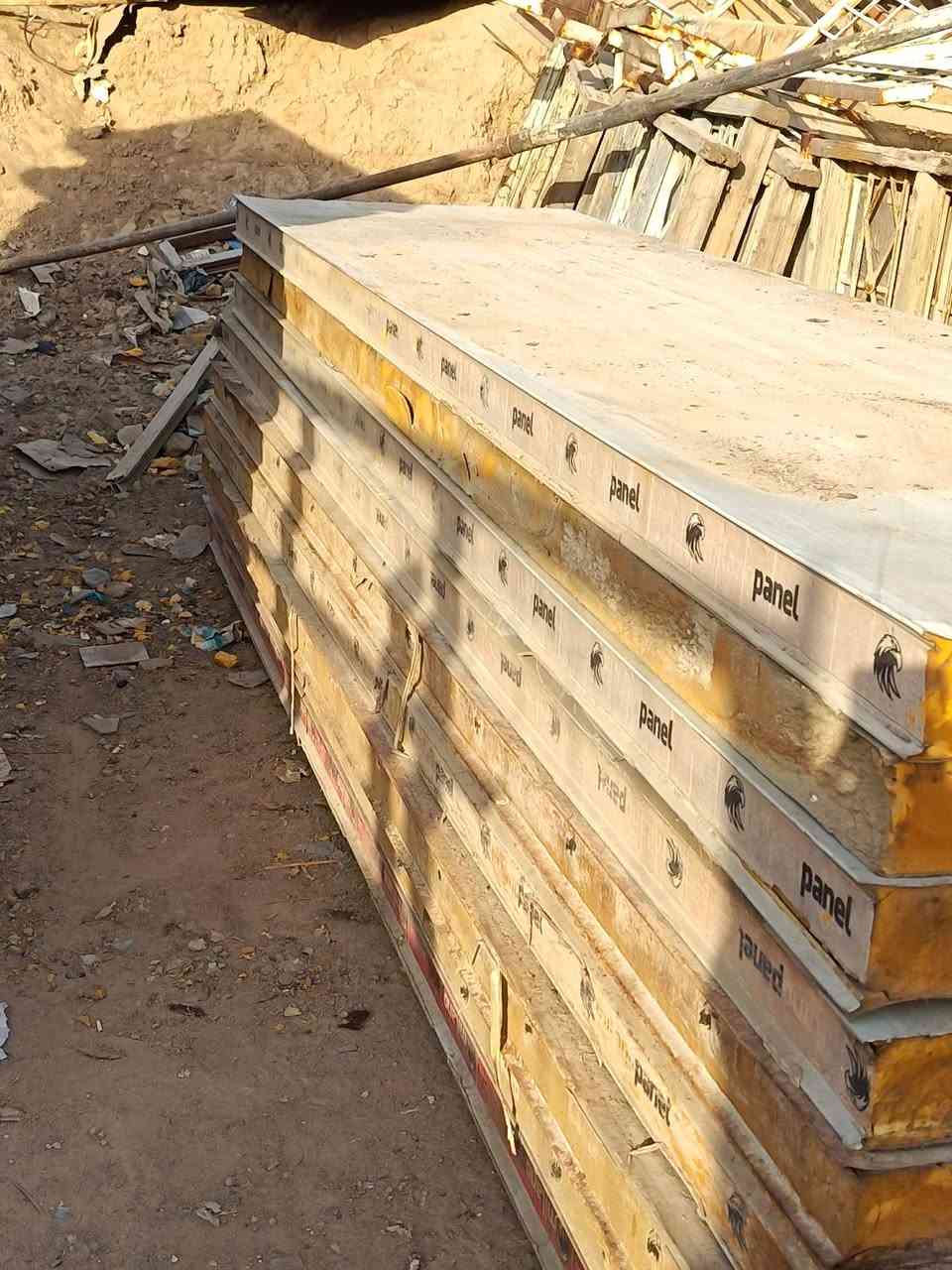سلام عليكم مرخصه مدير الكروب يوجد سندويج جداري ابو 10سانتيم الطول 3و2ونص و 4 متر العدد25 قطعه الاتصال يوجد توصيل ***********
