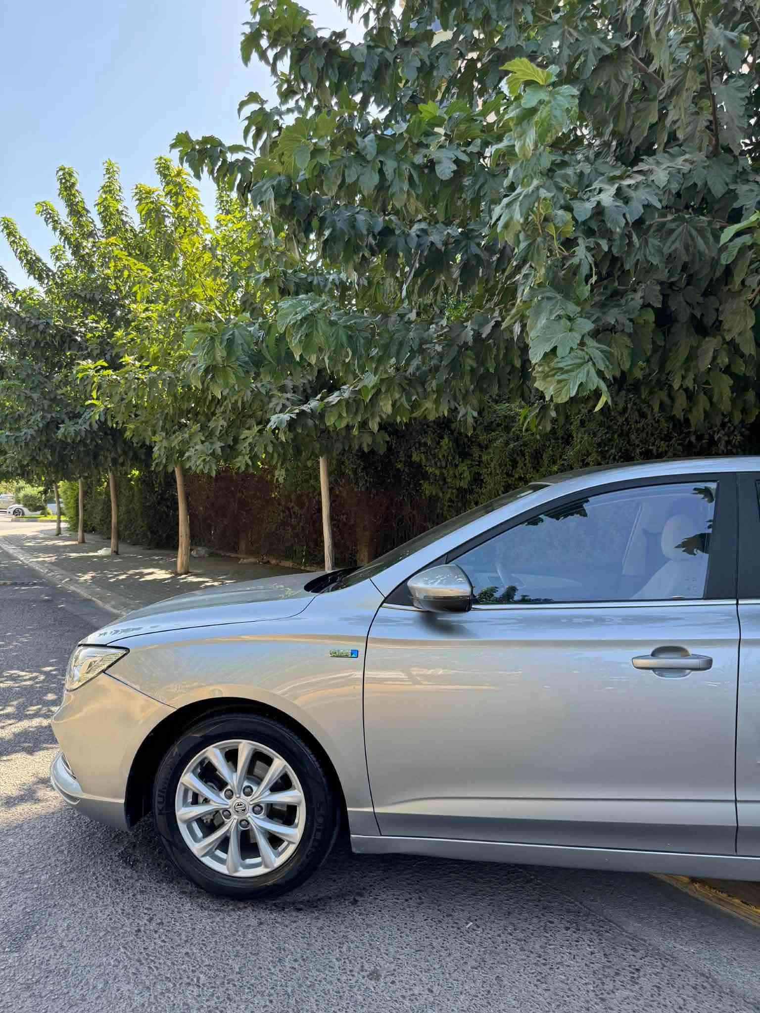 سەرەتا بە ناوی خوای گەورە ئێمجی٥ ٢٠٢٣مواسەفات کۆمفۆرت بەسمەو شاشەو تەحەکومی سەر سوکان ناو سپی نیو جەمەلەخی پێشەوەی بۆیاخە لەسەر لێخشاندن ئێرباگی سەکنی تەقیوە بە بێ ناو گرتن هیچی پێوە نی ناوی بە شەرتی فەحس بستێک ساردی هەیە دۆسەکەی لەگەل ٣ پەنجە قوپاوی باقیی هەموو گیانی بە شەرت ٦٩ هەزار کم ڕۆشتووە زەمانی شەریکەی تیا ماوە تەرزەی نیە بۆیاخ تەنکە هەر ٤ جامەکەی لەزگەی دژە خۆری ئۆرجینالی بۆ کراوە سەیارەکە سەیارەی مالە هی مەعرەز نیە بۆ زانیاری زیاتر پەیوەندی بکەن *********** نرخیشی ٨٨ گەلاو مەجالێکی زۆر کەم السليمانية, العراق
