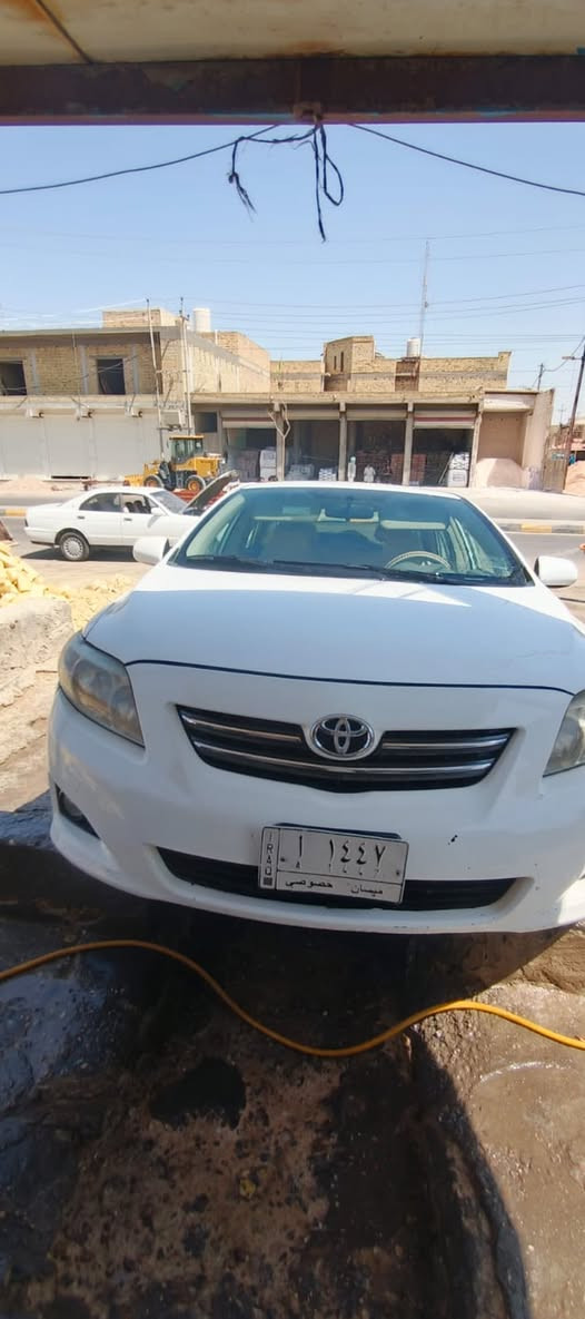 السلام عليكم سياره كورلا ٢٠٠٩ خليجي  رقم ميسان بيها بارد بالباب مال السائق ورش شويه بالجاملق السعر ٩٢$ رقم صاحب السياره ***********
