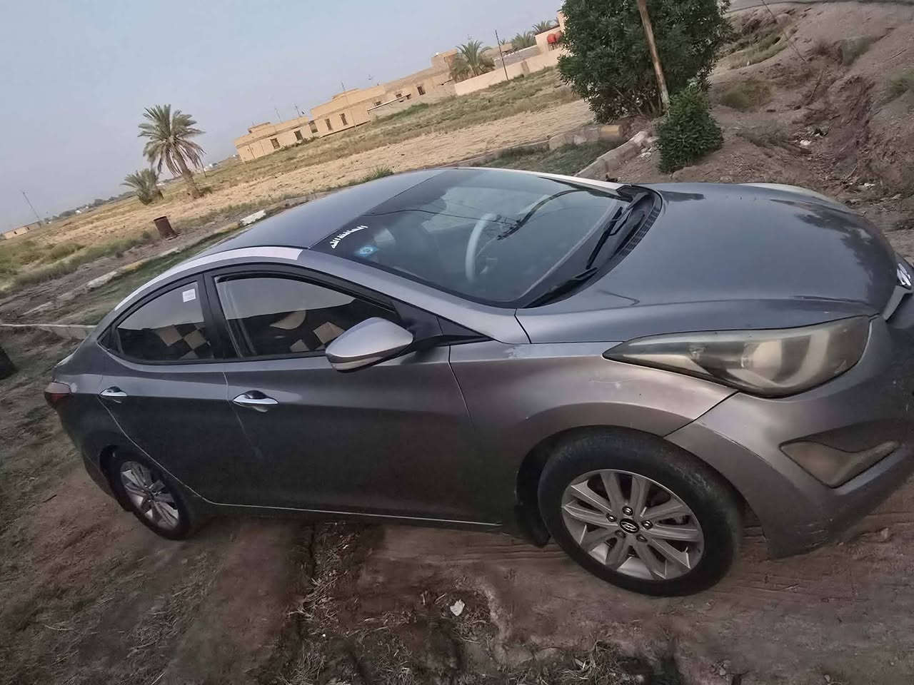 للبيع موديل 14خليجي بسمي بدون ضربه صبغ علمود جراد فقط محرك كير تبريد سياره خير من الله سعر 105 وبيه مجال بسيط باقي تفاصيل تصل وتدلل  رقم ***********بيع نقد فقط مكان السماوه الوركاء
