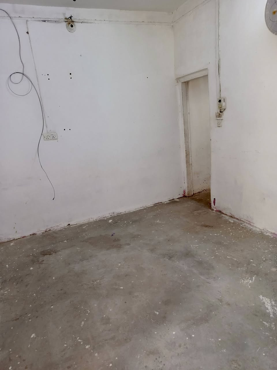 حي القادسيه • بيت قديم • ٢٠٠متر