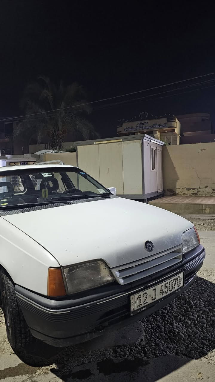سلام عليكم
اوبل كاديت 

موديل91

صبغ دواير و دوسات فقط

محرك 16

كير عادي

رقم الهاتف واتساب 
***********
