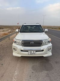 لاندكروزر • ٢٠١٥ • رقم بغداد دولي