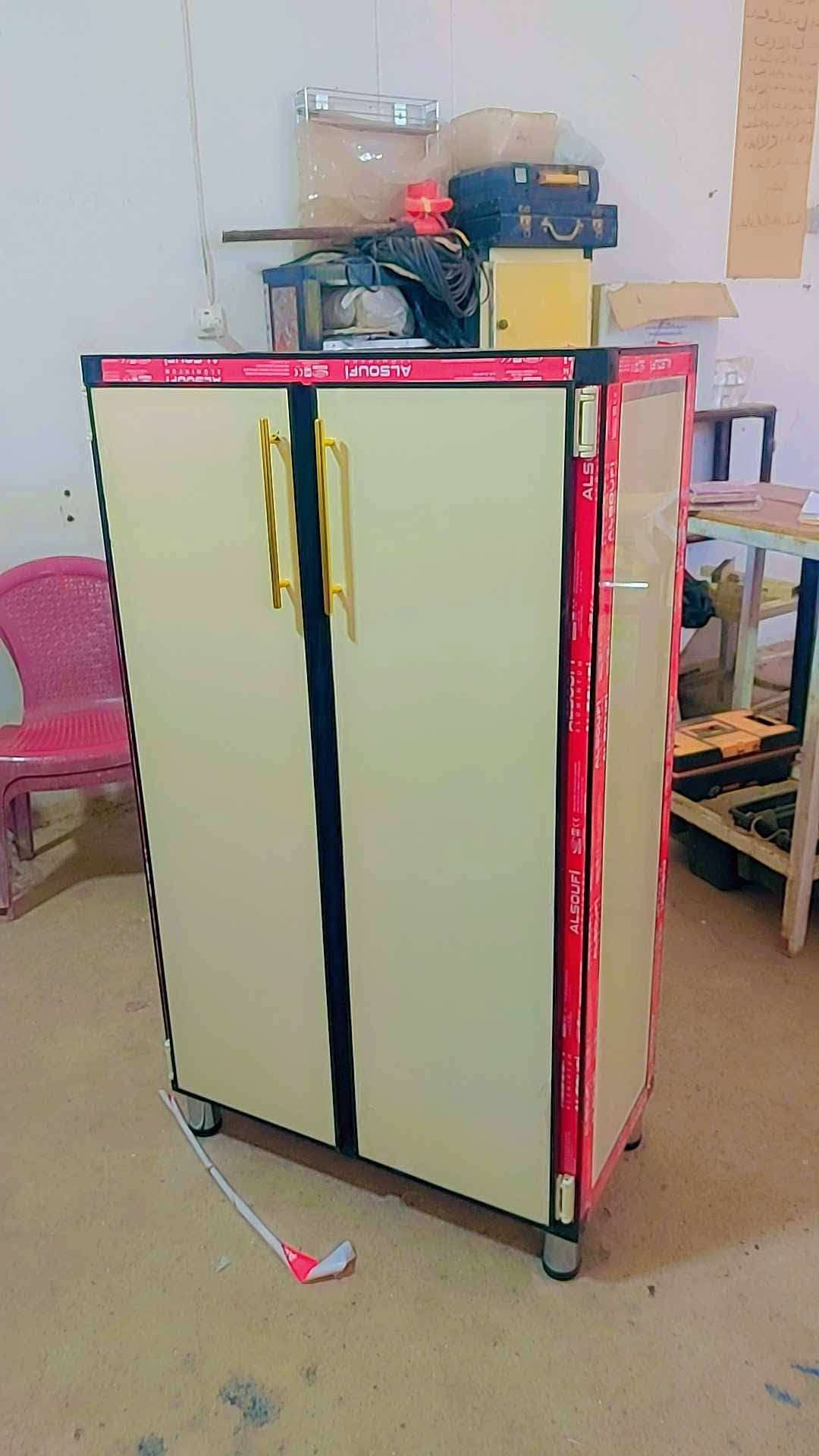 جزامه المنيوم حسب الطلب 
المكان واسط العزيزية
 منطقة برينج قرب مدرسة العصمه 
***********

