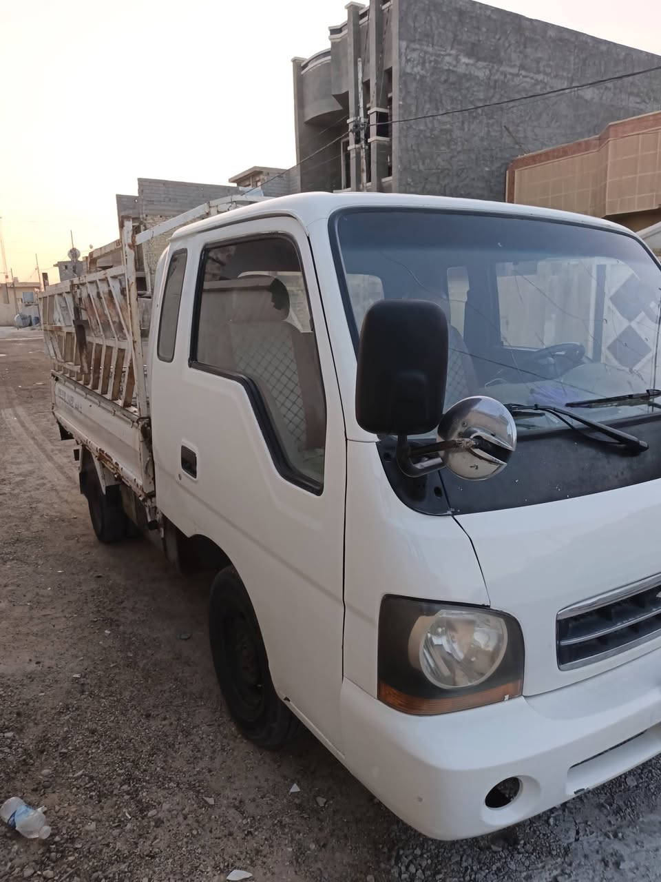سلام عليكم كيافونتيرا موديل 2002 أم حاكيه رقم بغداد تحويل مباشر مكان فلوجه ***********

