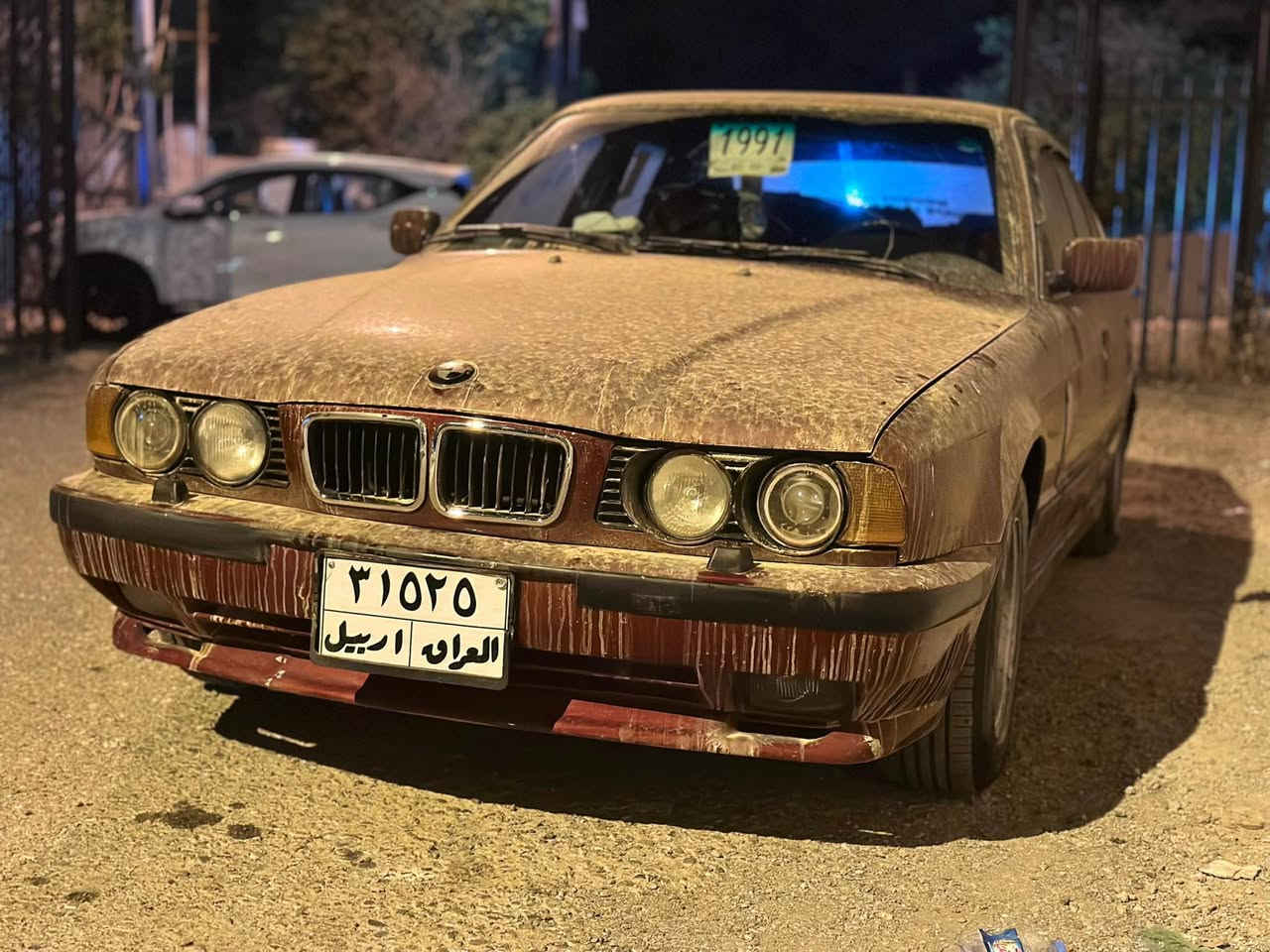 ‎  بیئم گیرعادی مۆدێل ١٩٩١
‎سەیارەکە زور خاوێنو جوانە 
‎٤جام کارەبا  
‎تایەی نوێی لەسەرە 
‎تاخم لایتی نوێی لەسەرە 
‎هەمو گیانی کراوە بە ٩٥ 
‎گێرو مەکینەی زورپاکە سەحبێکی زور خوشی هەیە ٠ سعری ٢٩وەرەقەو توزێ مەجال ژمارە موبایل (***********)
‎شوێن سلیمانی السليمانية, العراق
