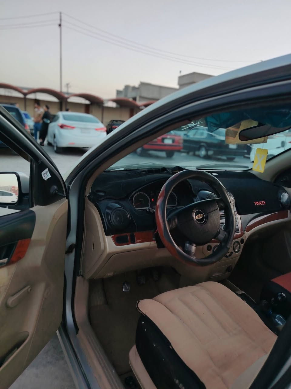 للبيع افيو خليجي نينوئ الماني كير عادي سيارة بلاديه صبغ تقحيل الاتصال علا الرقم ***********
