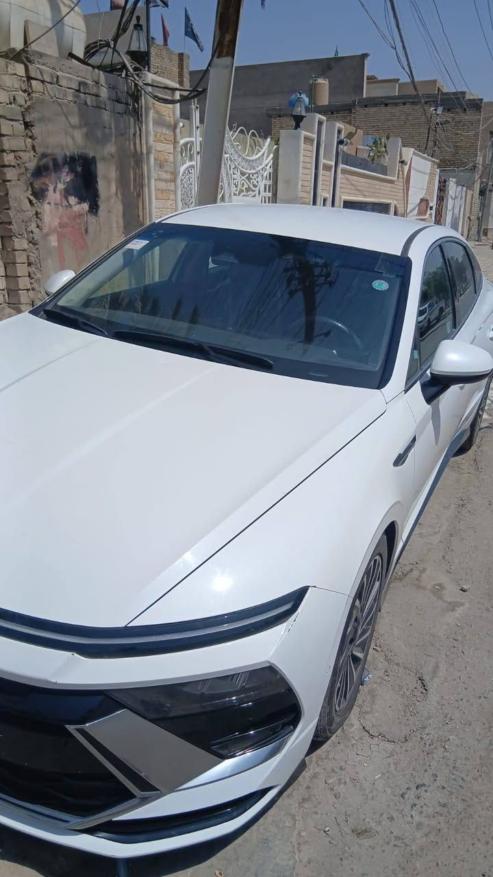 سلام عليكم سياره سوناتا هايبرد2024فول من عده الفتحه حادثه موضح كدامكم المكان بغداد السعر175وبيهة مجال رقمها اربيل جديد الاستفسار على الرقم ***********
