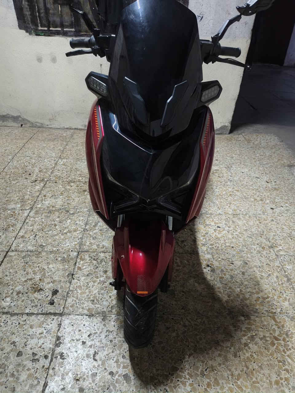 نيئيوم • بطارية كبيرة • ١١٠