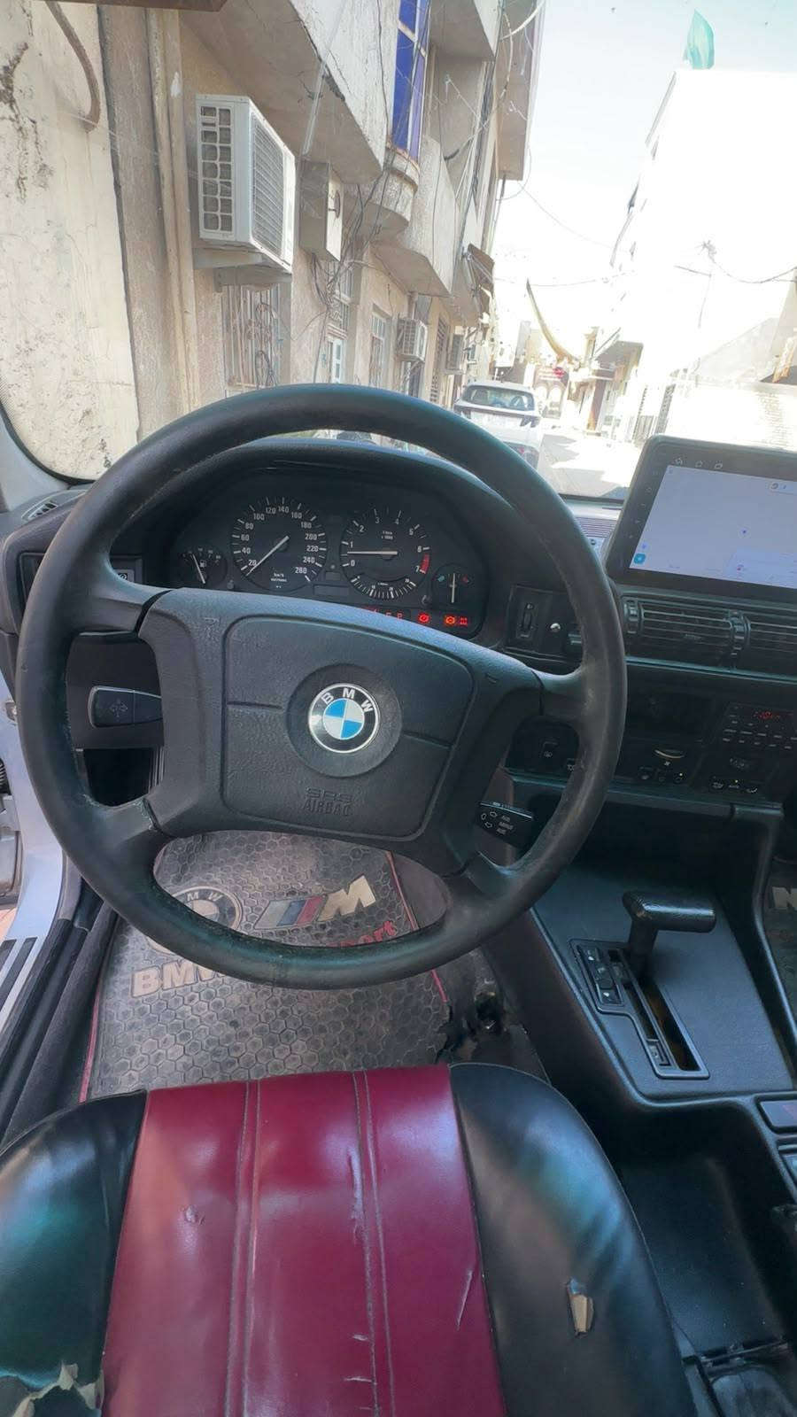 بي إم 525 • ١٩٩٤ • رقم بغداد