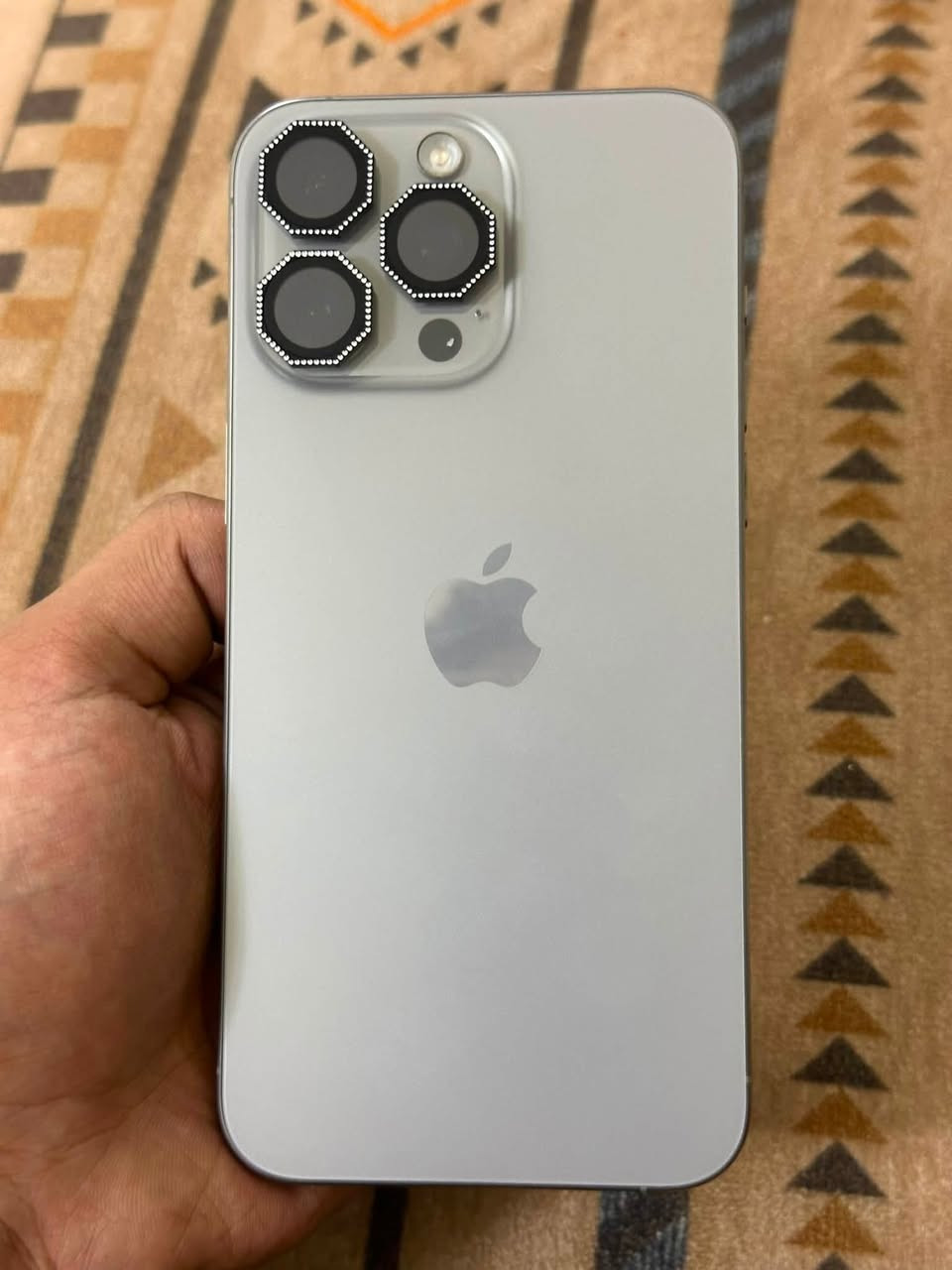 iphone 15 pro max 
بطارية 87 
شرق اوسط نموذج M
السعر مليون و 100 وبي مجال 
***********
