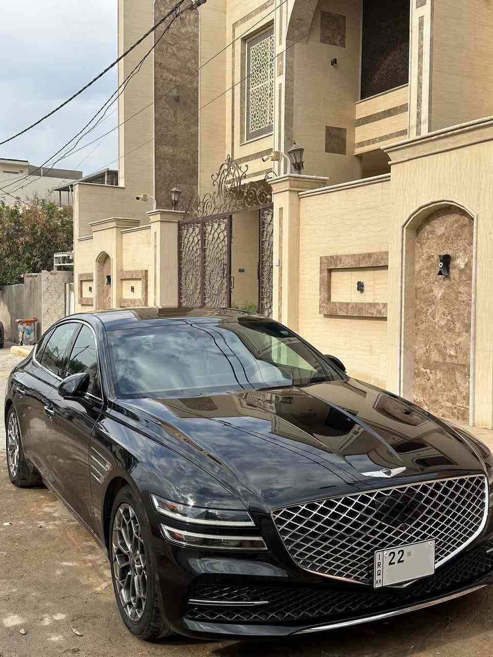 السلام عليكم 
Genesis g80 للبيع 
موديل2022السيارة اربعة سلندر تيربو 
اعلى مواصفات بالجنسز 
تبريد و تدفئة المقاعد  امامية
 تدفئة مقاعد خلفية
 مساج للسائق 
مساعد للقيادة
تتقدم و ترجع بالسويج
رادارات امامية خلفية 
كامرات 360 درجة
تحديد مسار 
نظام امان الحزام يلزم عليك و توكف السيارة وحده اذا جنت تمشي سريع و كدامك شي 

السيارة كلش حلوه و نظيفة و بعد احلى من الصور كاملة من كل النواحي 
ضربته قبق بانزين حادثهه سطحي بدون دواخل    
*********** او ***********
مكاني بابل المركز
