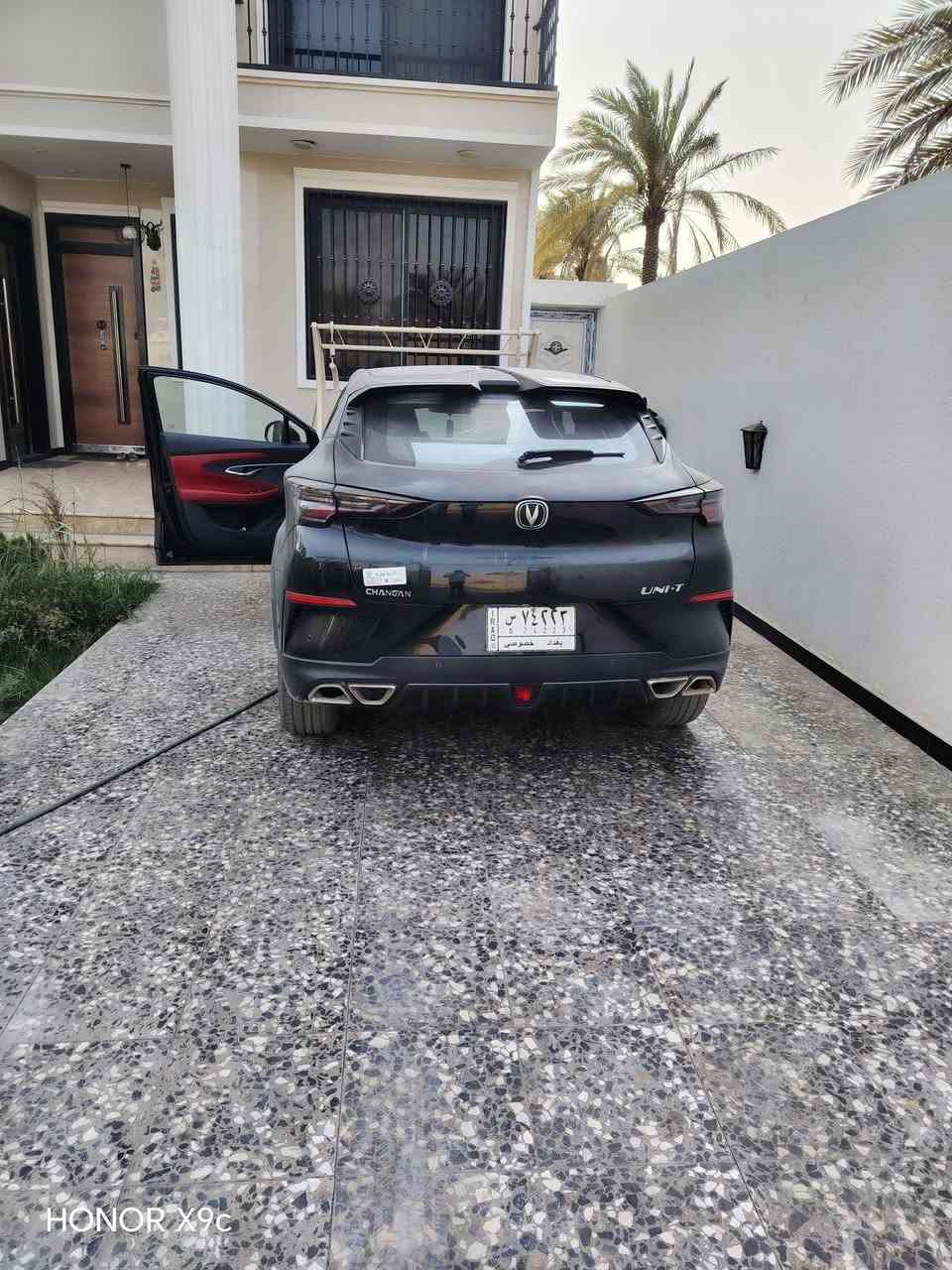شانجان البيع موديل ٢٢ ماشيه ٤٥الف بيع اومراوس حسب عناعه المكان بغداد وستفسار رقم ***********

نص مكتوب في الصور:
- HONOR X9c