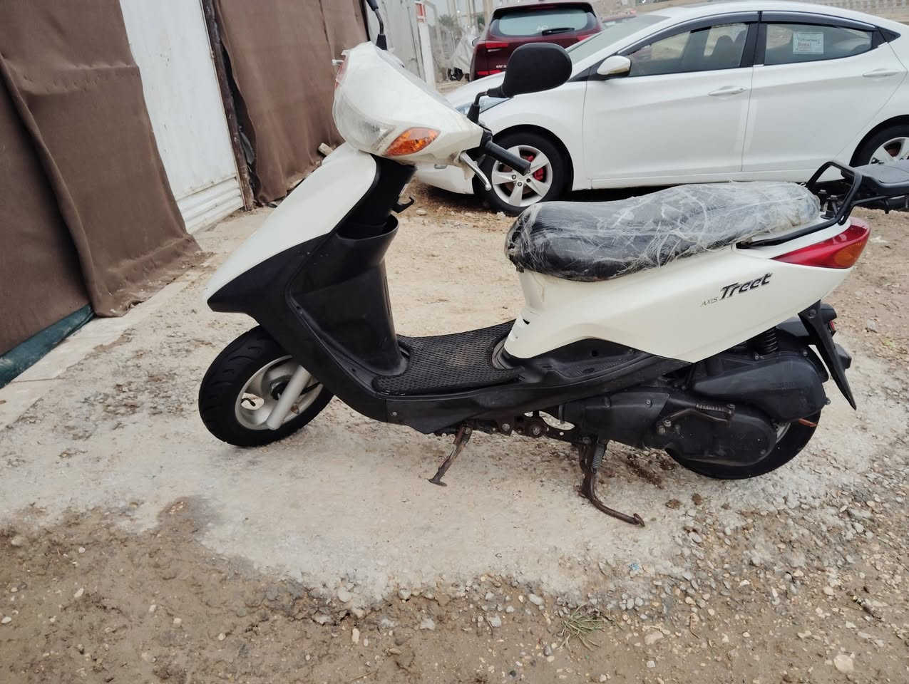 تحيه طيبه
اكزز ترت 
كفاله عامه 
لون مميز  
استخدام قليل جدا 
العنوان بابل  رقم الهاتف ***********
