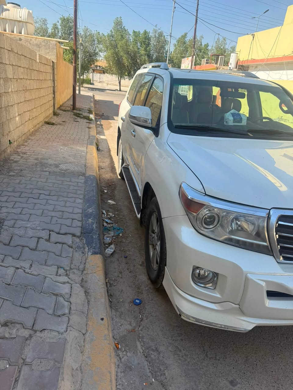 لاندكروز موديل ٢٠١٤رقم اربيل باسمي تحويل مباشر بيهه قبق جنطه مبدل بلادي وبارد بلجاملغ الامامي السعر ٣دفاتر بيهه مجال العنوان ديالى بعقوبه الاتصال ***********
