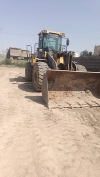 بلدوزر • شفل • للايجار