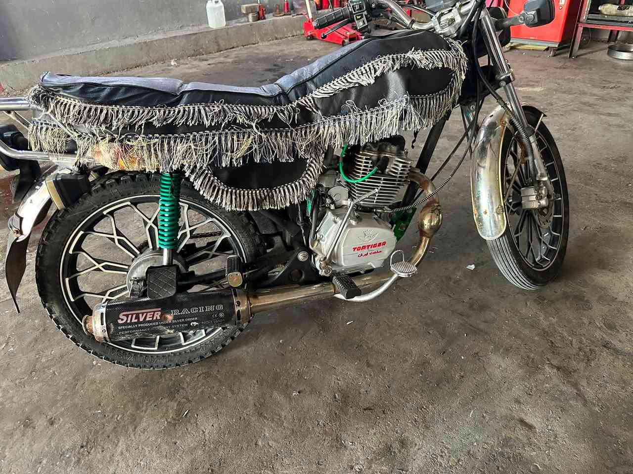 بۆ فرۆشتن  لۆک زۆر پاكە هەموشتێکی ئیشەکات ٤٥٠ ماعمەلەیەکی کەم هەڵەبجەی شەهید ***********
***********
