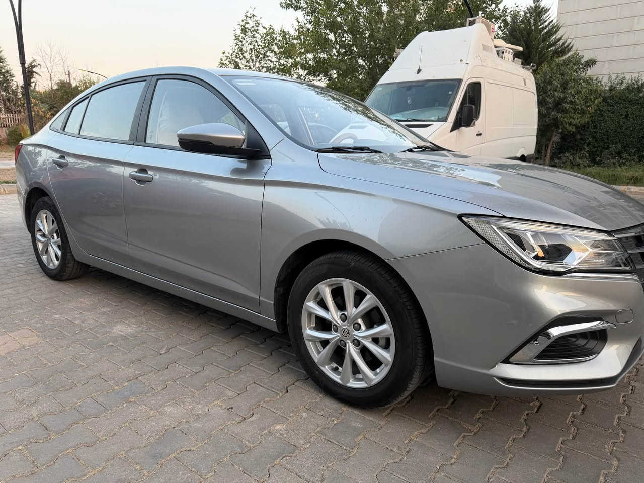 Mg 5 ستاندار2025 
رەنگ رەساسی 
کلین تایتل 

شاشە 
تەحەکوم سوکان
￼زەمان شەریکە 
۷ هەزار کم
٠۷۷٥۱۱۷٤٦٠٦
شوین سلیمانی 
رەقەم سلیمانی 
تەحویل و غەرامە  بە شەرت
سەیارەکەی جوان پاکە
بی شوخت و چال السليمانية, العراق
