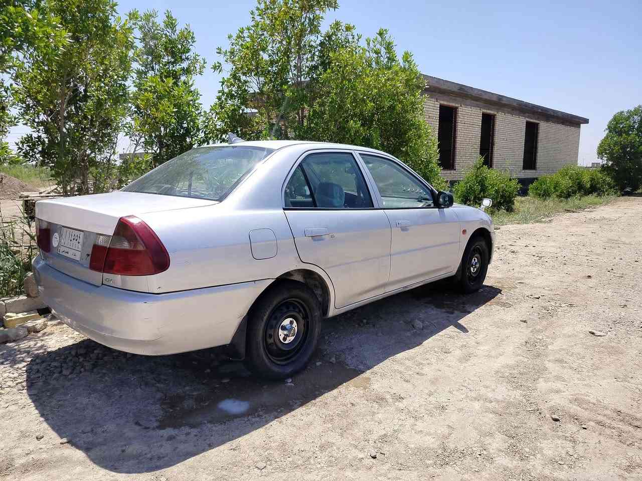 سلام عليكم لانسر موديل 99
رقم بغداد تحويل مباشر محرك كير كفاله 
تخم تاير شواصي كفاله كهربائيات كفاله بيه طخه بل جاملغ الخلفي السعر 45 وبيه مجال مكان السياره واسط الحفريه للستفسار ***********
