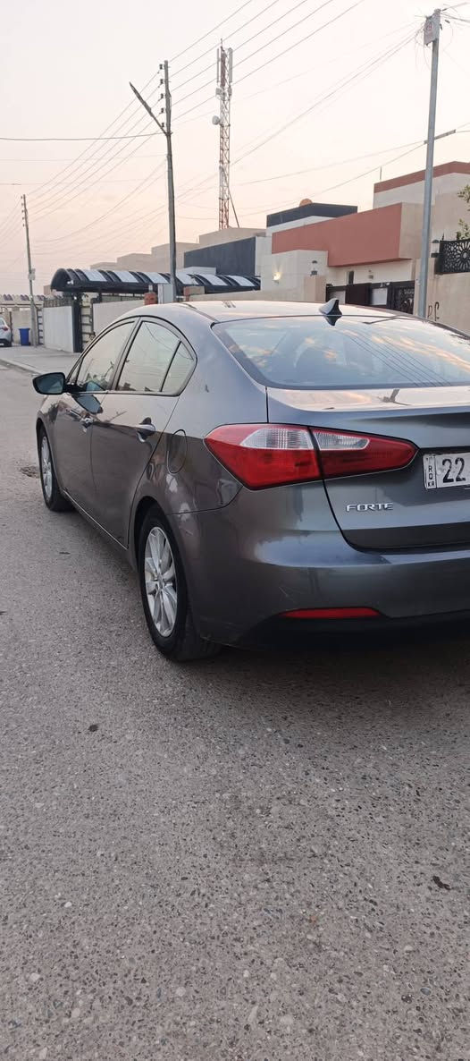 ‏ كيا فورتي  موديل 2016
‏محرك 1800دوش 
كير محرك مكفولات 
‏تحكمات ومثبت سرعة وكامرة خلفية بلادي 
‏نظام Eco موجود بيها
‏بدون ارباك بدون دواخل ايرباكات كلها سليمه
‏بونيد نصها رش وجاملغ السايق صبغ والهلال سكن الورا بي صبغ
‏رقم / اربيل /وبأسمي السنوية 
 سعر 95
‏***********  ايضاً متوفر واتساب
‏ تكريت, صلاح الدين
