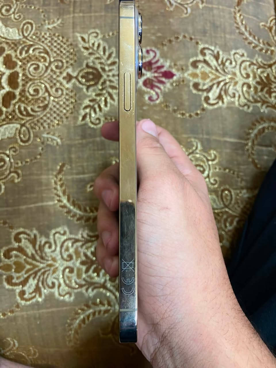سلام عليكم
جهاز 13promax ممفتوح ابد على الفحص بطاريته 76 نضافه 100/100 فيس ايدي شغال لونه بصلي سعره 675 مكاني غزاليه 
رقم تلفون ***********
