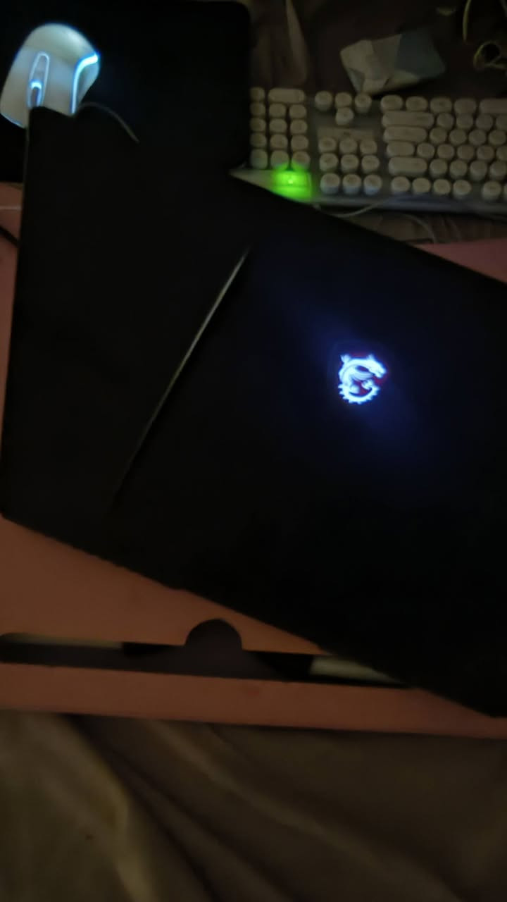 لابتوب MSIللبيع
لابتوب جدا نضيفه مداخله تصليح ابد
كارت  2070
رامات 16
بيها ssd واحد تيرا
وبيها m. 2/512
مكاني كربلاء 
رقم***********
سعر 800
