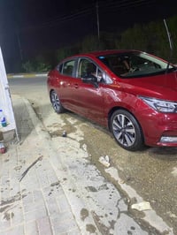 نيسان فيرسا مديل٢٠٢١ مواصفات تشغيل عن بعد  رادار امامي خلفي  توقف ذاتي...