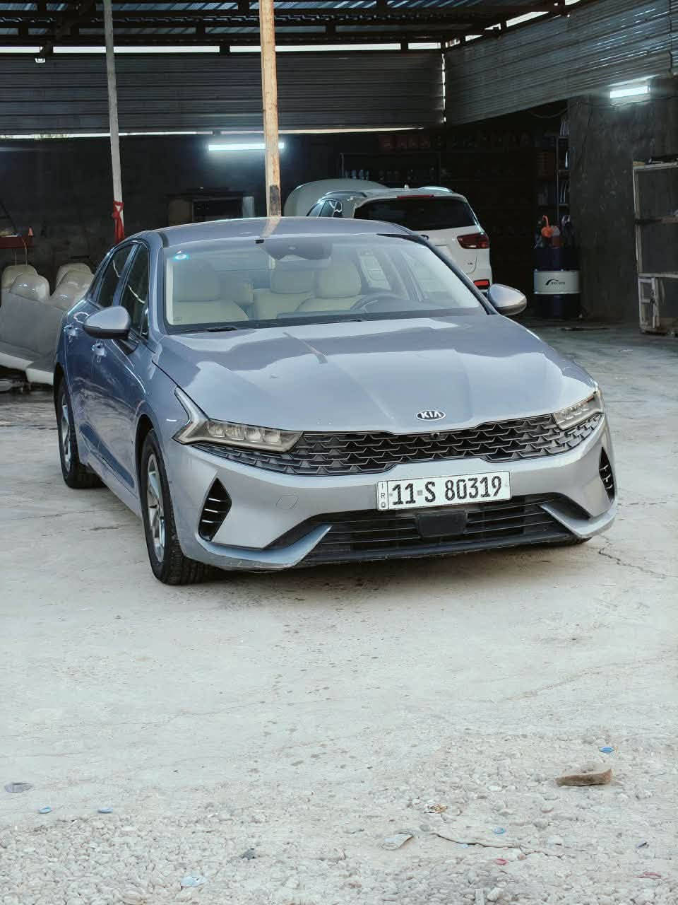 يالله سلام عليكم 
كي فايف k5
رقم بغداد 
ضرر بسيط جداً
بنيد صبغ 
وبارد بل جاملغ خلفي 
بدون دواخل كير محرك 
كفاله 
بسمنه 
جاهزه من كلشي 
للتواصل 

***********
السعر ب 138 وبيها مجال حك الجيه
